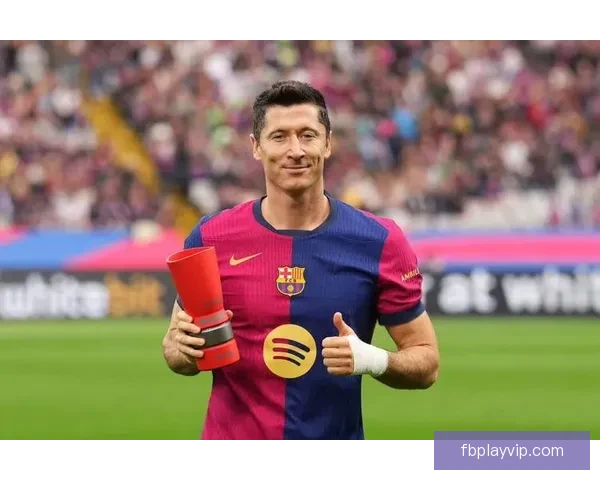 伯纳尔崛起引领巴萨重建之路成未来关键核心力量新时代希望所在旗帜